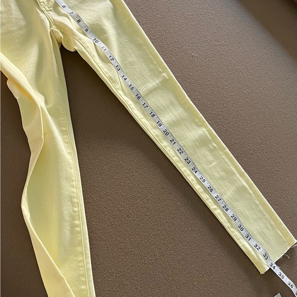 AG NWT THE LEGGING ANKLE SUPER SKINNY ANKLE Lemon yellow - Size 23 - Picture 10 of 10